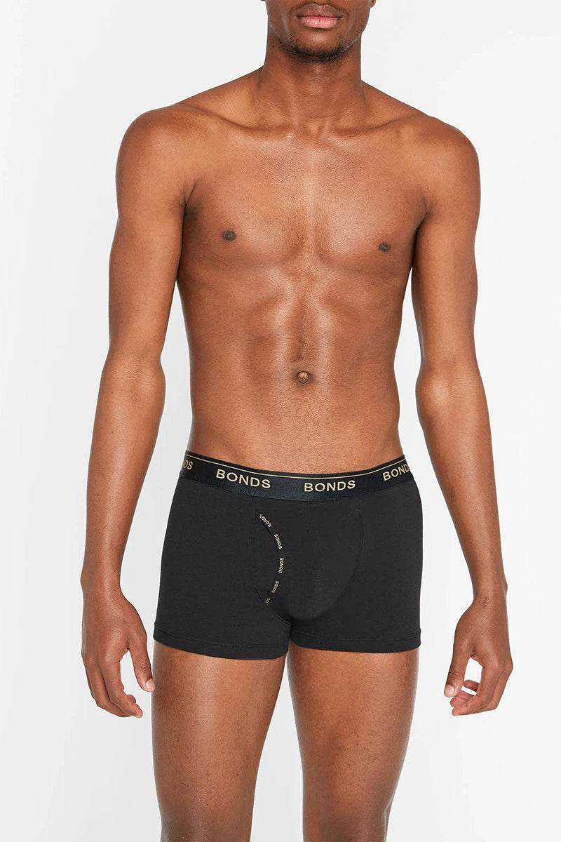 Bonds Men's Guyfront Trunk 3 Pack -Black/Grey/Red - Image 3
