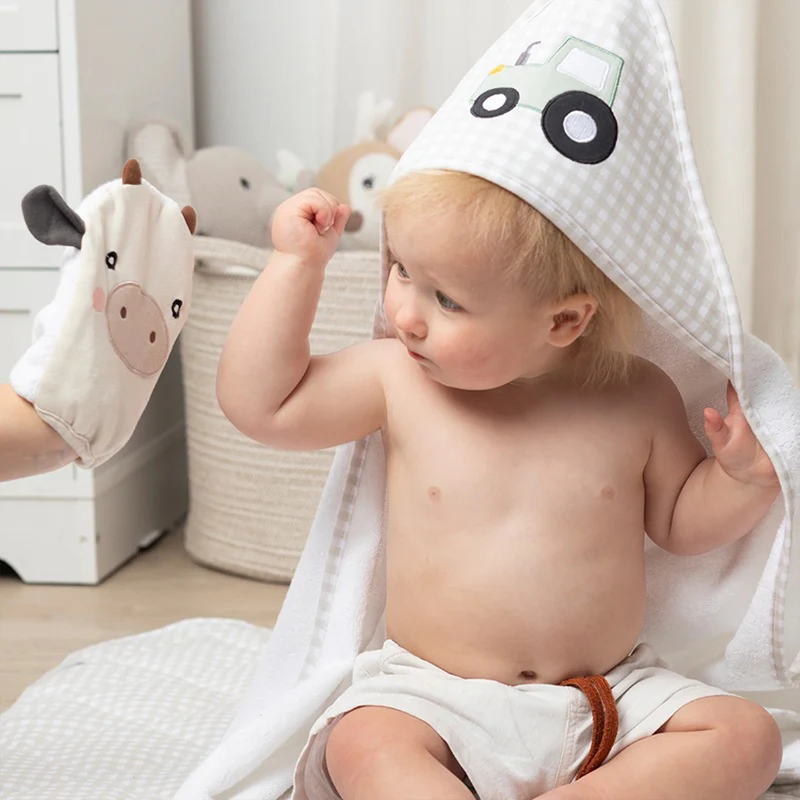 Living Textiles Organic Bath Mitt - Tractor Ride/Cow - Image 5